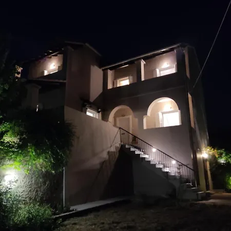 Дом отдыха Olive Hill House *