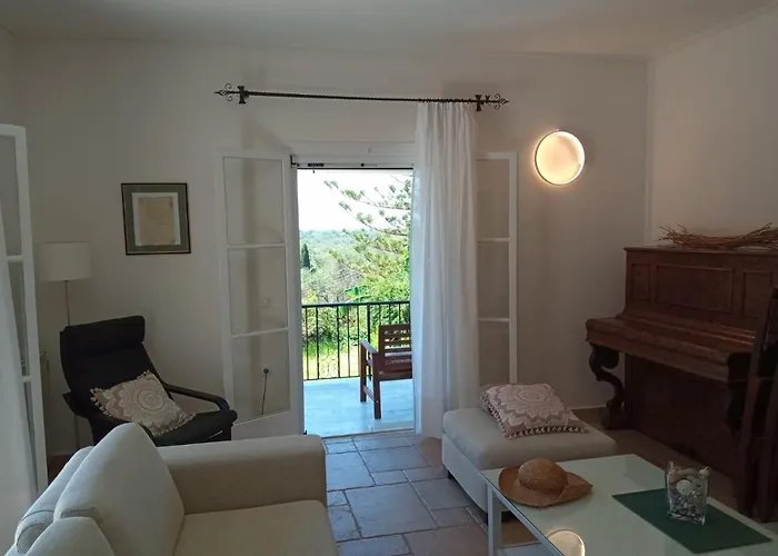 Olive Hill House Ferienhaus