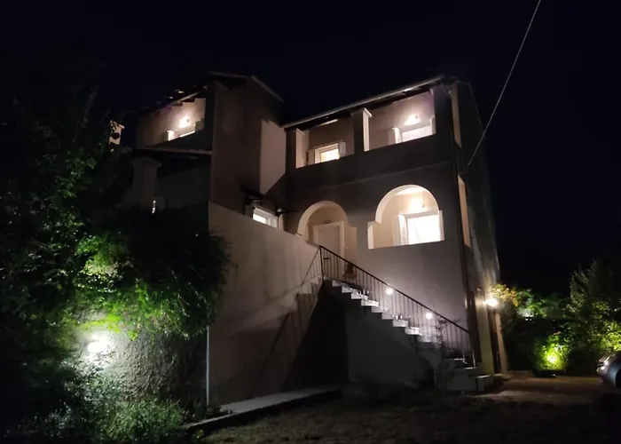 Ferienhaus Olive Hill House *