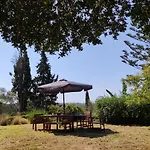 Olive Hill House Vragkaniotika